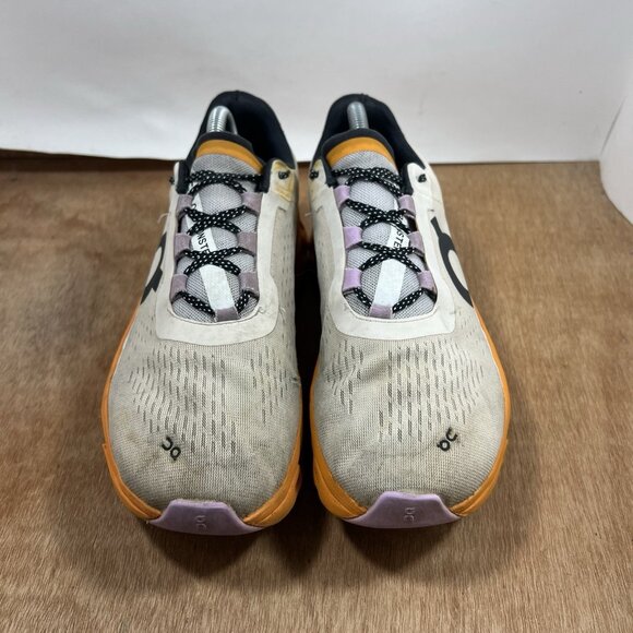 On Running Athletic Shoes in Cream and Orange - Picture 2 of 11